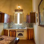 Roccamelia Historic Houses