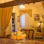 Roccamelia Historic Houses B&B 마자라데발로