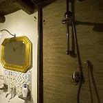 Roccamelia Historic Houses