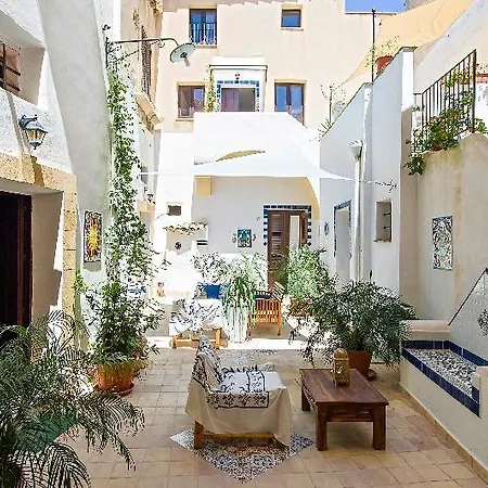 Meliaresort Dimore Storiche Bed & Breakfast 2*